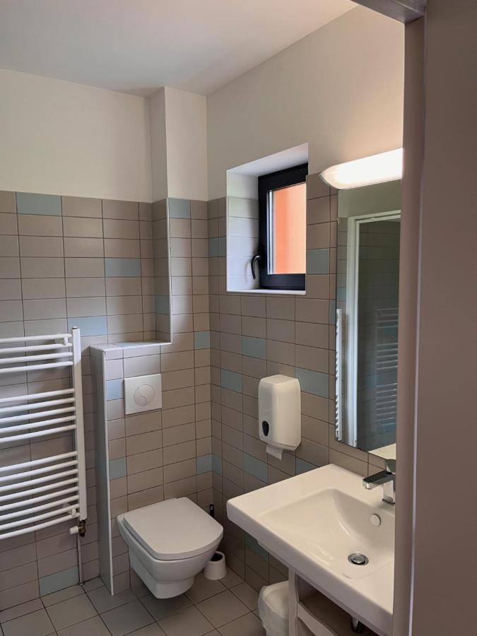 Отель Auberge Du Montcalm Auzat Экстерьер фото